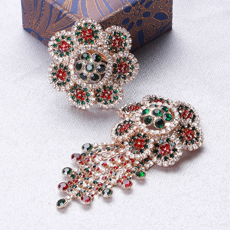 Popular Fringe Full Drill Hollowed-Out Flower Brooch Exaggerated Claw Chain Accessories 
Popular Fringe Full Drill Hollowed-Out Flower Brooch Exaggerated Claw Chain Accessories