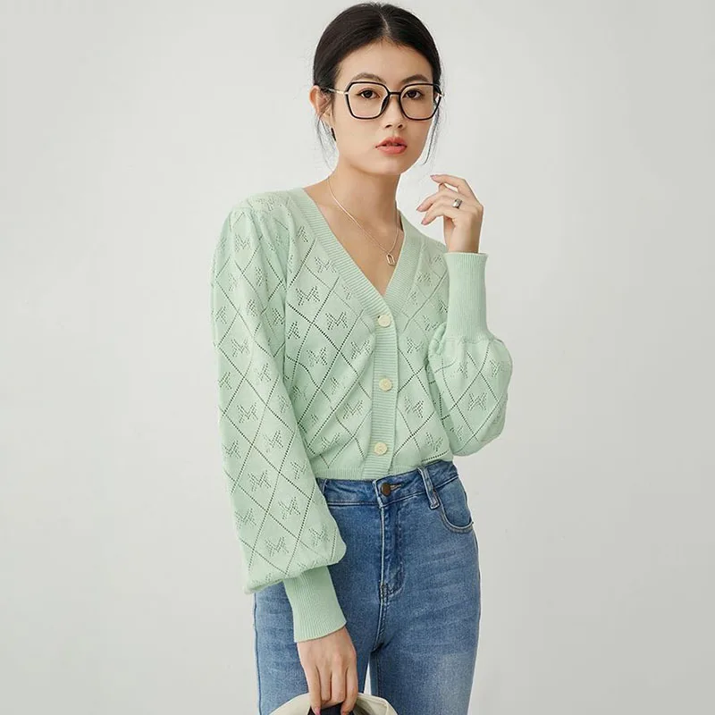 2022 Autumn Women Knitted Thin Cardigan Sweater Long Sleeve Female Summer V-neck Hollow Out Knitwear Jacket Ladies Tops
2022 Autumn Women Knitted Thin Cardigan Sweater Long Sleeve Female Summer V-neck Hollow Out Knitwear Jacket Ladies Tops