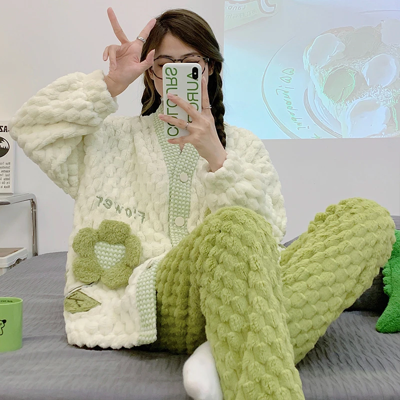 Зимние утепленные женские пижамные комплекты, одежда для сна с мультяшным цветочным рисунком, Пижамный костюм, фланелевая мягкая теплая Домашняя одежда, пижамный комплект, одежда для отдыха для девочек
Зимние утепленные женские пижамные комплекты, одежда для сна с мультяшным цветочным рисунком, Пижамный костюм, фланелевая мягкая теплая Домашняя одежда, пижамный комплект, одежда для отдыха для девочек