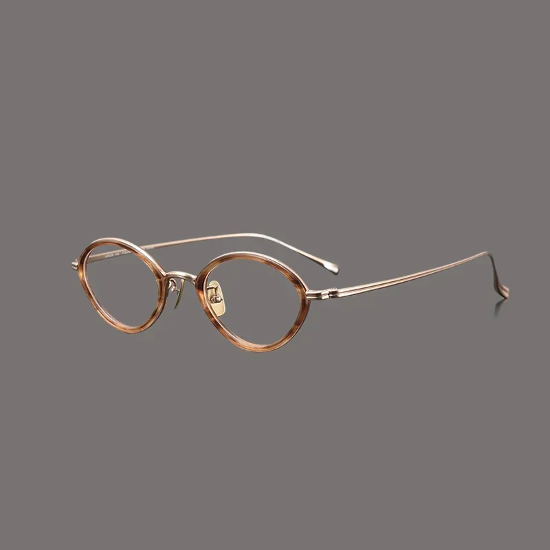 Очки мужские и женские из чистого титана, изысканные индивидуализированные овальные очки для чтения по рецепту при близорукости
Очки мужские и женские из чистого титана, изысканные индивидуализированные овальные очки для чтения по рецепту при близорукости