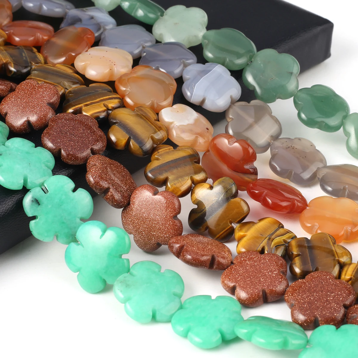 Natural Stone Flower Shaped Beaded DIY Female Charm Necklace Bracelet Accessories Jewelry Ornaments Gift 20*20*6
Natural Stone Flower Shaped Beaded DIY Female Charm Necklace Bracelet Accessories Jewelry Ornaments Gift 20*20*6