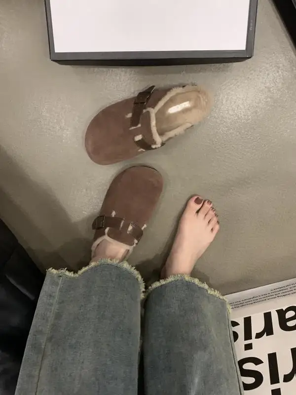 Cover Toe Flat Shoes Female Womens Slippers Outdoor Platform Fur Flip Flops Pantofle Slides Low Plush 2023 Rubber Shearling 
Cover Toe Flat Shoes Female Womens Slippers Outdoor Platform Fur Flip Flops Pantofle Slides Low Plush 2023 Rubber Shearling