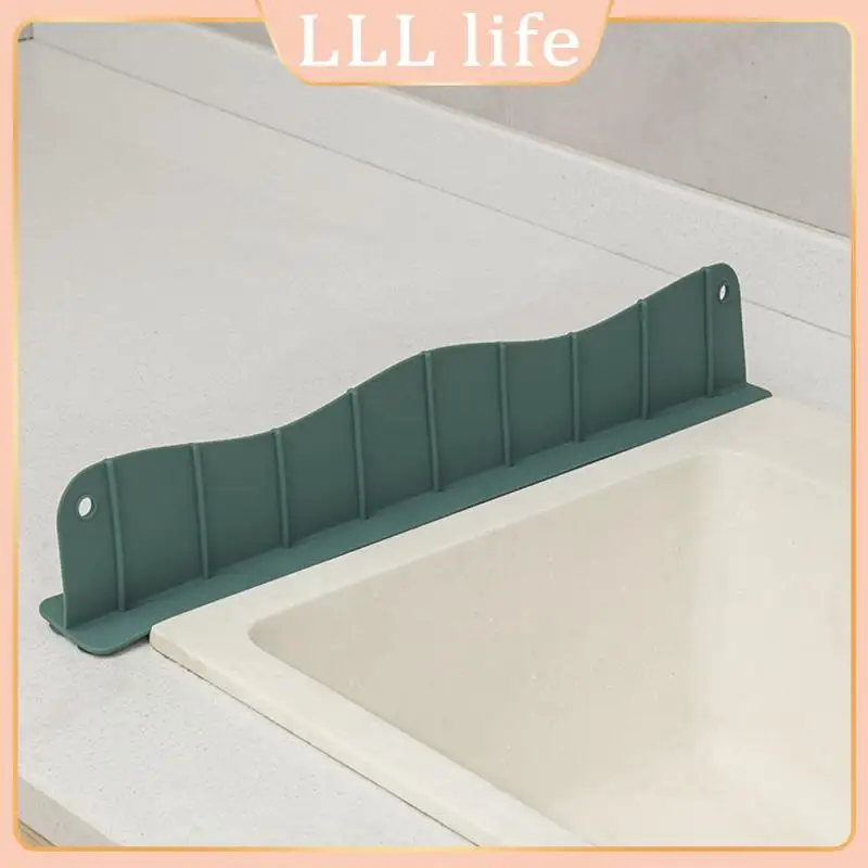 Waterproof And Splash-proof Water Baffles Soft Silicone Heightening Sink Splash Guard Easy To Remove Water Blocking Board
Waterproof And Splash-proof Water Baffles Soft Silicone Heightening Sink Splash Guard Easy To Remove Water Blocking Board