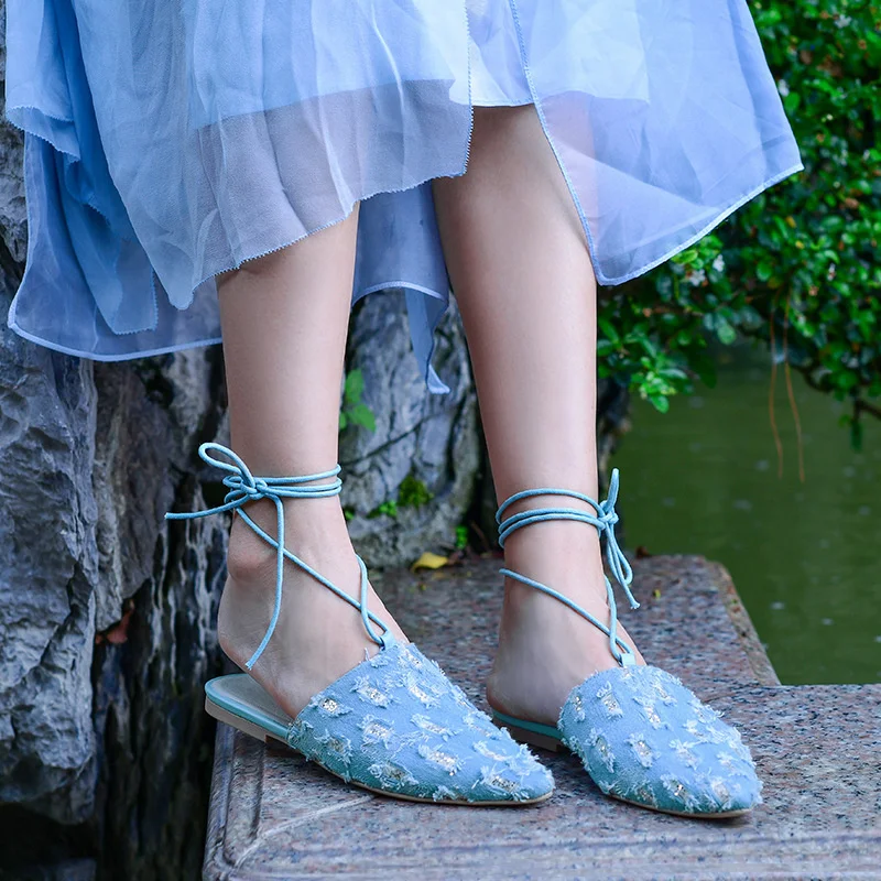 Women Cross Strap Slippers Fashion Lace-up Mules Summer New Strappy Flat Sandals 2022 Blue Designer Elegant Shoes Zapatos Mujer
Women Cross Strap Slippers Fashion Lace-up Mules Summer New Strappy Flat Sandals 2022 Blue Designer Elegant Shoes Zapatos Mujer