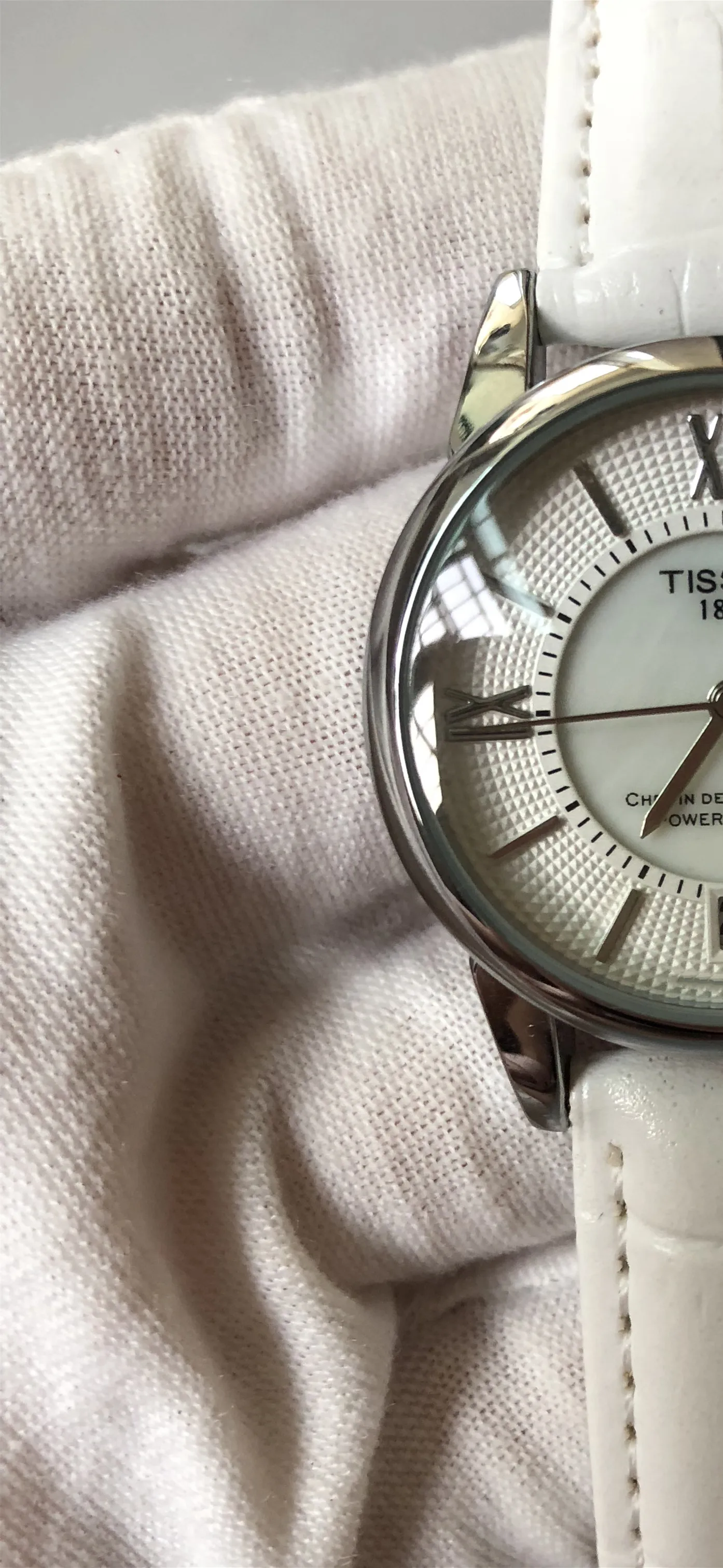 Luxury Brand quartz women Watches Quartz Watch Stainless Steel Strap wristwatch classic business dress men watch
Luxury Brand quartz women Watches Quartz Watch Stainless Steel Strap wristwatch classic business dress men watch