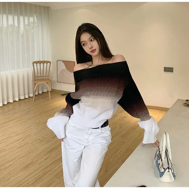 Hikigawa Chic Fashion Women Slash Neck Gradient Sweater Early Spring Vintage Loose Long Sleeve Knitted Short Pull Femme Tops
Hikigawa Chic Fashion Women Slash Neck Gradient Sweater Early Spring Vintage Loose Long Sleeve Knitted Short Pull Femme Tops