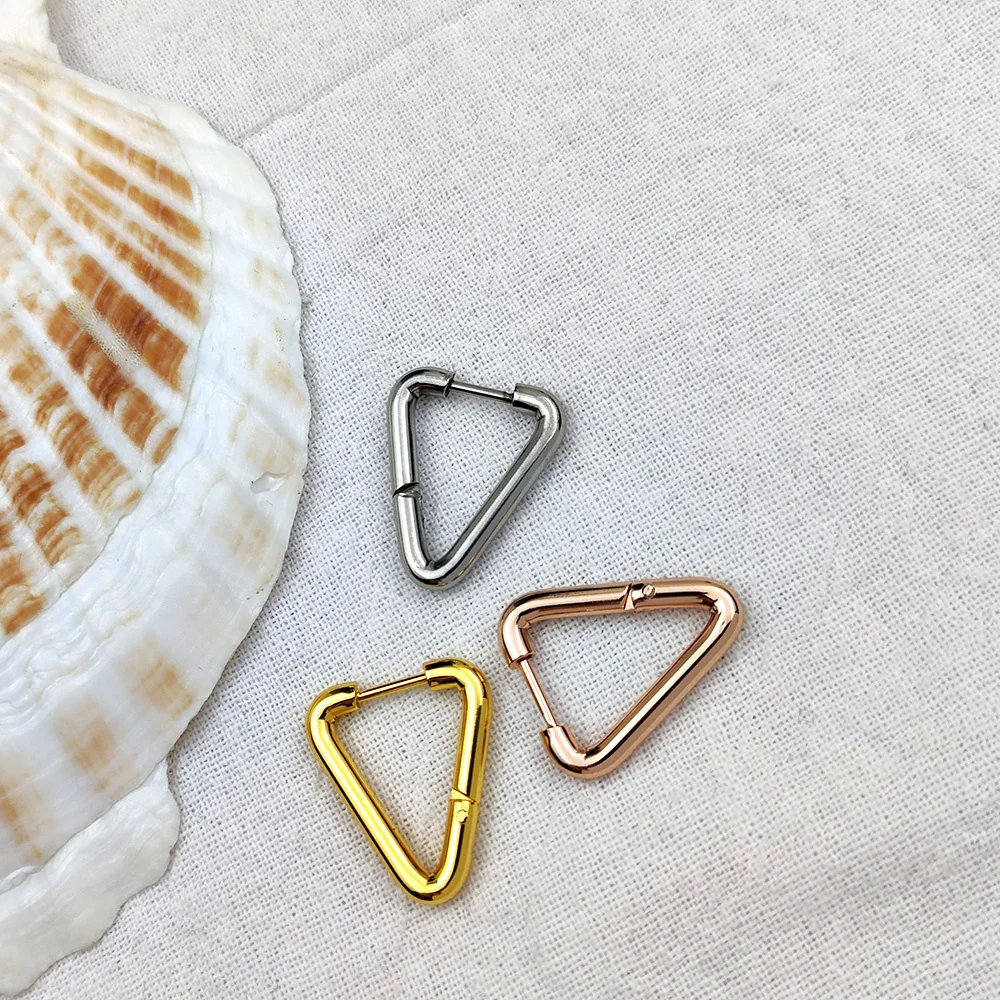 Simple Stylish Stainless Steel Creative Hoop Earrings Women Triangular Earrings Fashion Jewelry Huggie Men Punk Hiphop Bijoux 
Simple Stylish Stainless Steel Creative Hoop Earrings Women Triangular Earrings Fashion Jewelry Huggie Men Punk Hiphop Bijoux