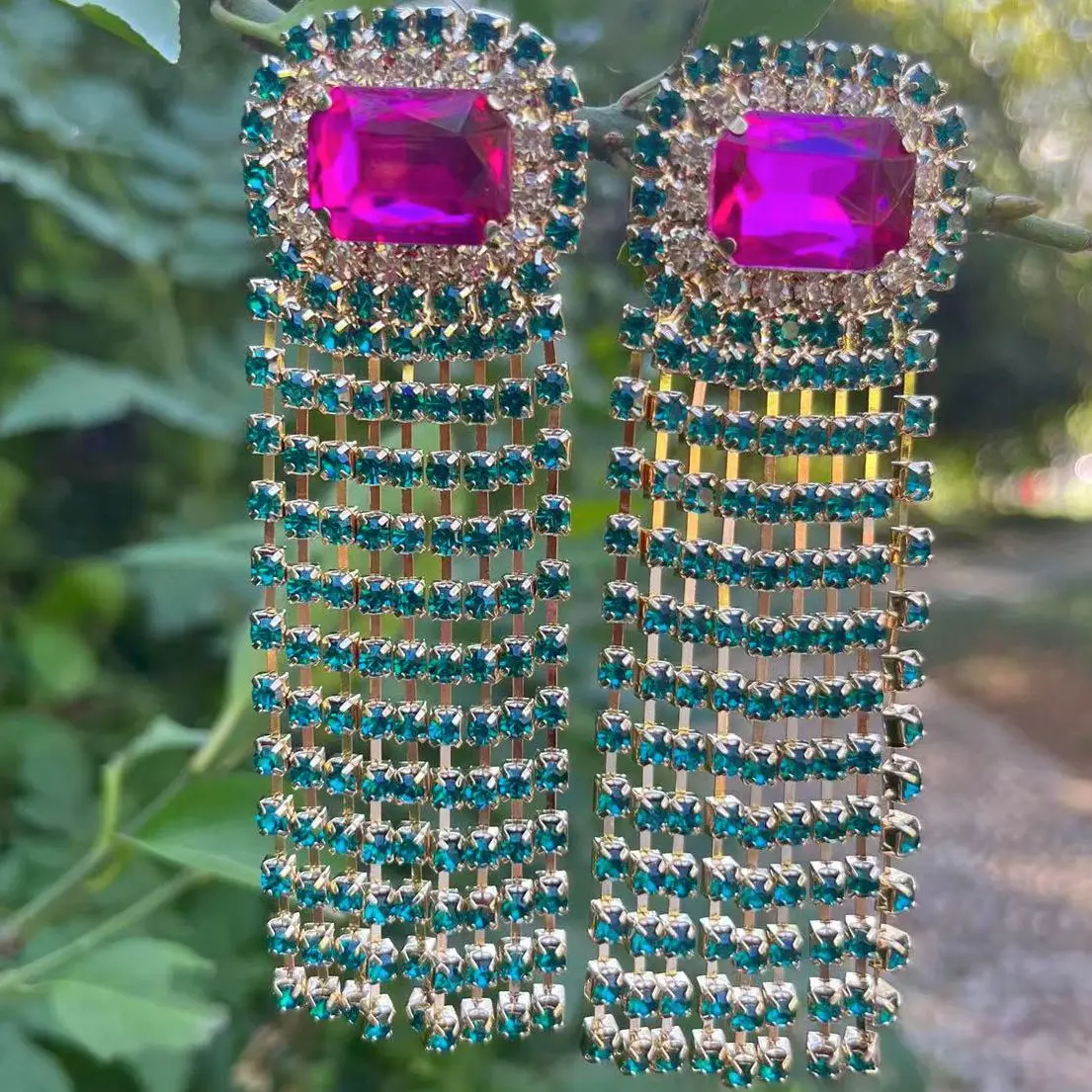 New Temperament Rhinestone Tassel Long Earrings for Woman Party Accessories 
New Temperament Rhinestone Tassel Long Earrings for Woman Party Accessories