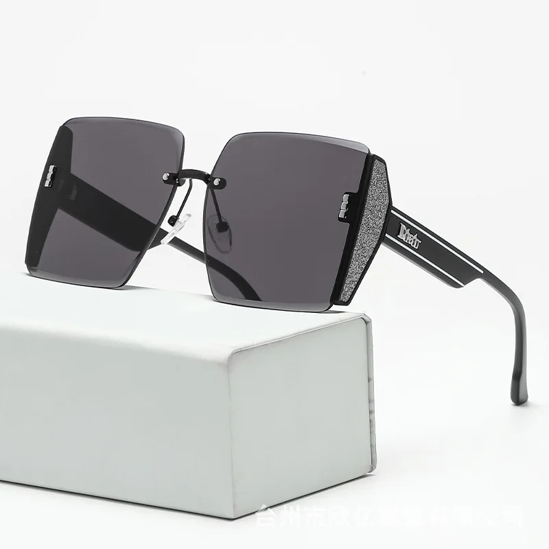 2022 New Frameless Vintage Square Sunglasses Woman Shiny Gradient Mirror Sun Glasses Female Retro Fashion Rimless Oculos De Sol
2022 New Frameless Vintage Square Sunglasses Woman Shiny Gradient Mirror Sun Glasses Female Retro Fashion Rimless Oculos De Sol