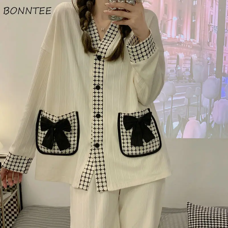 Pajama Sets Women V-neck Bow Patchwork Home Design Kawaii Lovely Basic Soft Casual Breathable Chic Retro Young New Hot Sale Ins
Pajama Sets Women V-neck Bow Patchwork Home Design Kawaii Lovely Basic Soft Casual Breathable Chic Retro Young New Hot Sale Ins