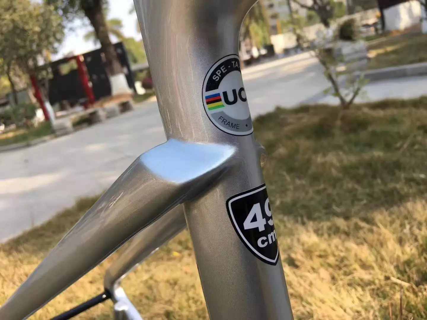 High quality SL7 carbon frame road bike disc brake available in many colors suitable for Di2 group 700c carbon bicycle frameset
High quality SL7 carbon frame road bike disc brake available in many colors suitable for Di2 group 700c carbon bicycle frameset