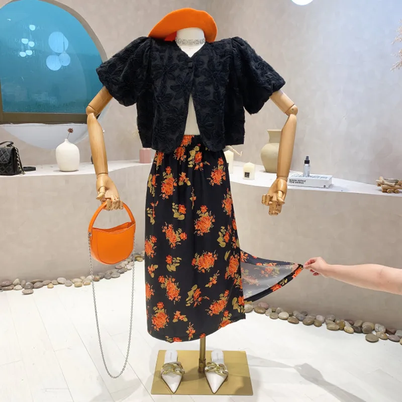 Niche Design New Women 2022 Summer Retro Short Puff Sleeve Loose Design Top Coat High Waist Flower Slim Long Skirt 2 Piece Set
Niche Design New Women 2022 Summer Retro Short Puff Sleeve Loose Design Top Coat High Waist Flower Slim Long Skirt 2 Piece Set