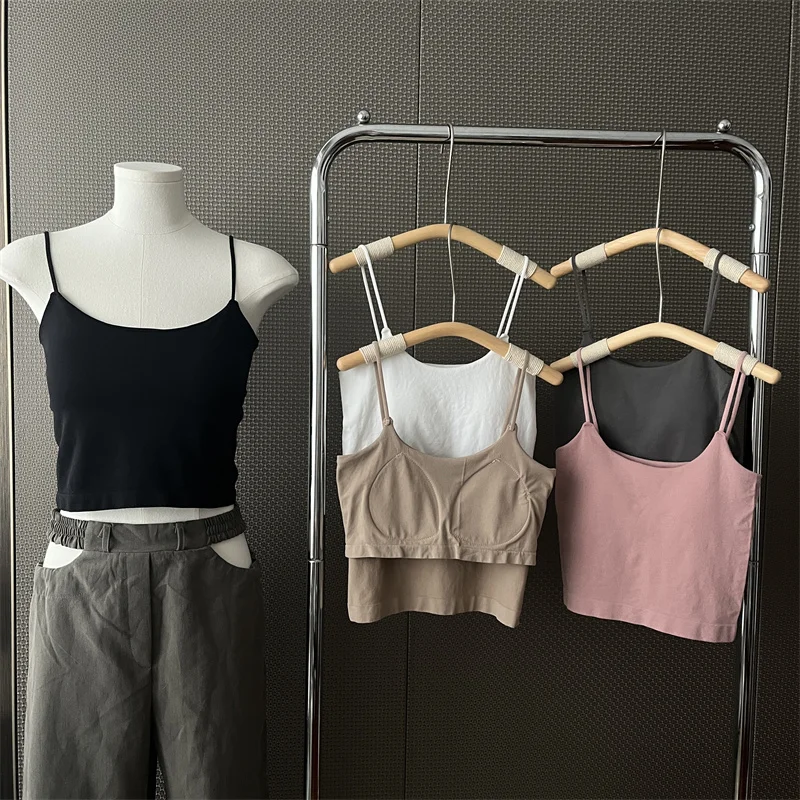 Майка женская с нагрудными подушечками, пикантная рубашка без рукавов, на бретелях-спагетти, шикарный топ, укороченный топ, Повседневная Уличная одежда, на лето
Майка женская с нагрудными подушечками, пикантная рубашка без рукавов, на бретелях-спагетти, шикарный топ, укороченный топ, Повседневная Уличная одежда, на лето