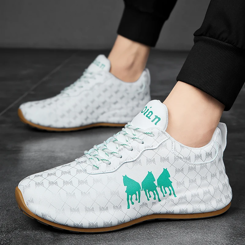 2023 New Cool Daily Casual Golf Sport Shoes for Men White Black Fashion Boys Comfortable Outdoor Golf Sneakers
2023 New Cool Daily Casual Golf Sport Shoes for Men White Black Fashion Boys Comfortable Outdoor Golf Sneakers