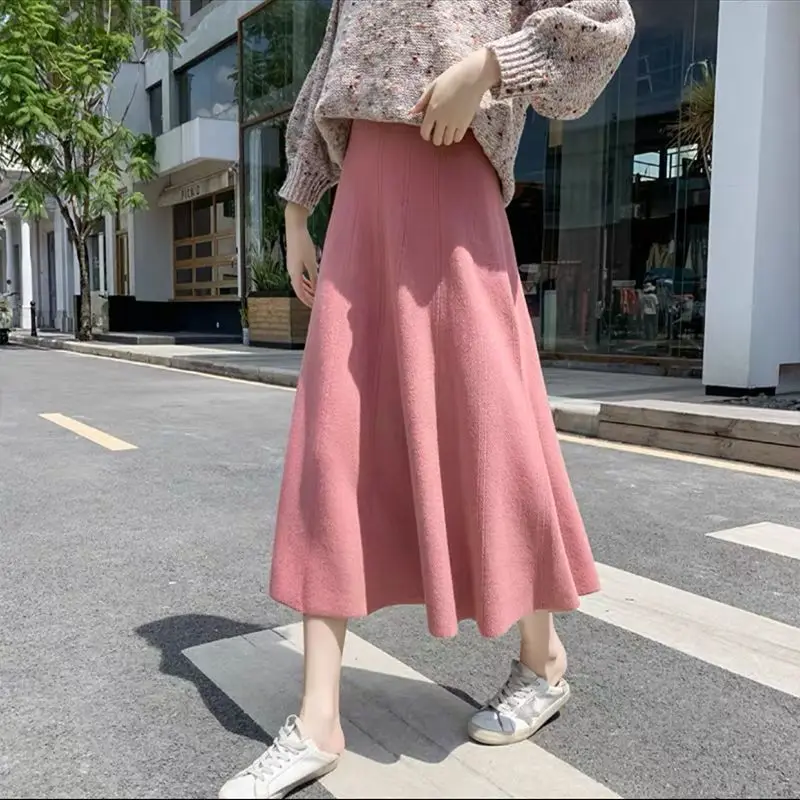 High Waist Skirts Women 2023 Autumn Winter Keep Warm Elegant Knitted Midi Skirt Shirring Solid Ladies Office Skirts T235
High Waist Skirts Women 2023 Autumn Winter Keep Warm Elegant Knitted Midi Skirt Shirring Solid Ladies Office Skirts T235