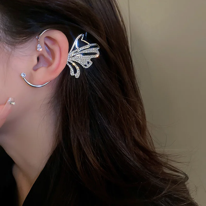 1PC New Crystal Zircon Angel Wings Cute No Perforation Earring For Woman Egirl Goth Trend Popular Y2k EMO Jewelry Accessories
1PC New Crystal Zircon Angel Wings Cute No Perforation Earring For Woman Egirl Goth Trend Popular Y2k EMO Jewelry Accessories
