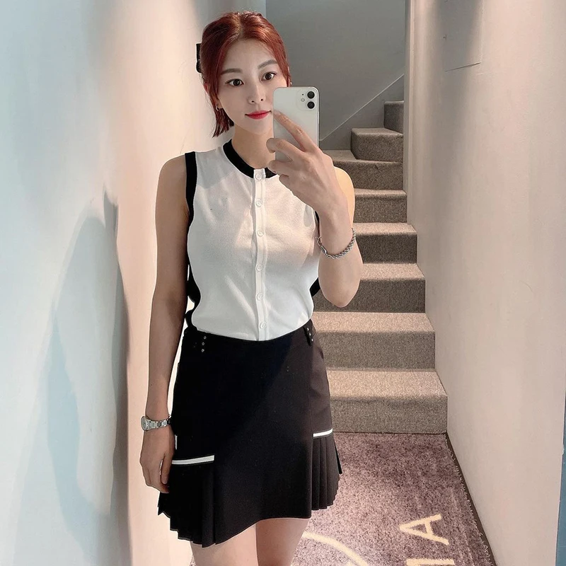 Golf Knitwear Women's Leisure 2022 New Golf Warm Fitting Vest Autumn and Winter Sports Vest Sweater
Golf Knitwear Women's Leisure 2022 New Golf Warm Fitting Vest Autumn and Winter Sports Vest Sweater