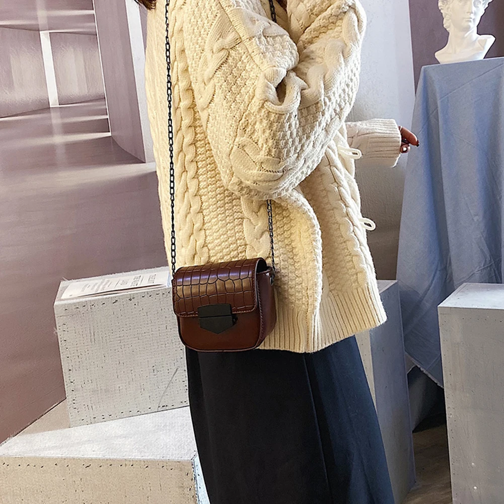 Fashion Crocodile PU Leather Crossbody Bags Women Chain Pure Color Shoulder Classic Durable Retro Messenger Handbag
Fashion Crocodile PU Leather Crossbody Bags Women Chain Pure Color Shoulder Classic Durable Retro Messenger Handbag