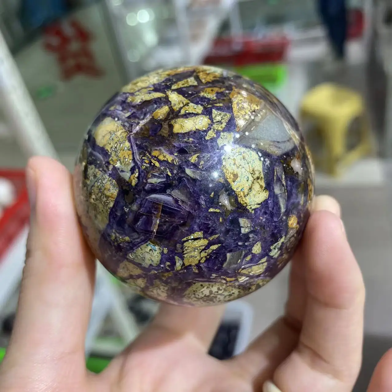 Natural Shugaolai Fluorite Commensal Crystal Energy Ball Reiki Healing Gift Decoration Hand Polished
Natural Shugaolai Fluorite Commensal Crystal Energy Ball Reiki Healing Gift Decoration Hand Polished