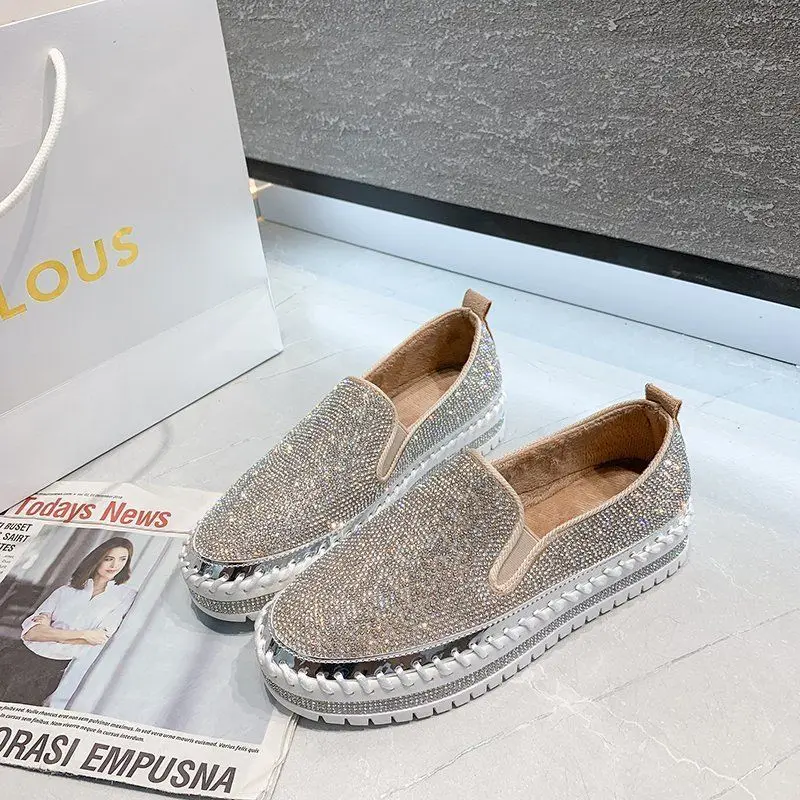 Туфли женские со стразами, плоская подошва, лоферы, без застежки, повседневная обувь, лето 
Туфли женские со стразами, плоская подошва, лоферы, без застежки, повседневная обувь, лето
