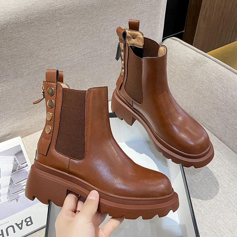 Fashion new thick soled women's ankle boots in autumn and winter 2022 Middle heel zipper student warm Chelsea boots PU Solid
Fashion new thick soled women's ankle boots in autumn and winter 2022 Middle heel zipper student warm Chelsea boots PU Solid