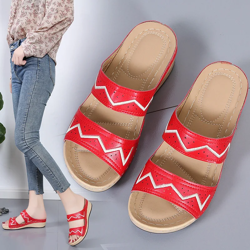 Fretwork Heels Female Shoes On A Wedge Ladies' Slippers Low Big Size 2022 Slides PU Basic Fabric Rubber Ethnic Hoof Big Size Fem
Fretwork Heels Female Shoes On A Wedge Ladies' Slippers Low Big Size 2022 Slides PU Basic Fabric Rubber Ethnic Hoof Big Size Fem