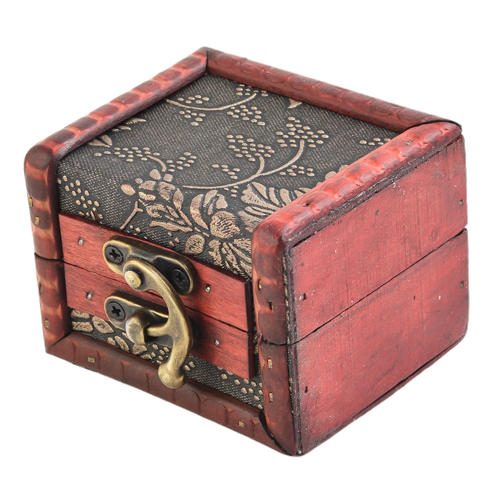1pc Wooden Treasure Chest Jewelry Box Vintage Storage Wooden Box Trinket Gift Box Home Decoration Container 8x6.5x6cm
1pc Wooden Treasure Chest Jewelry Box Vintage Storage Wooden Box Trinket Gift Box Home Decoration Container 8x6.5x6cm