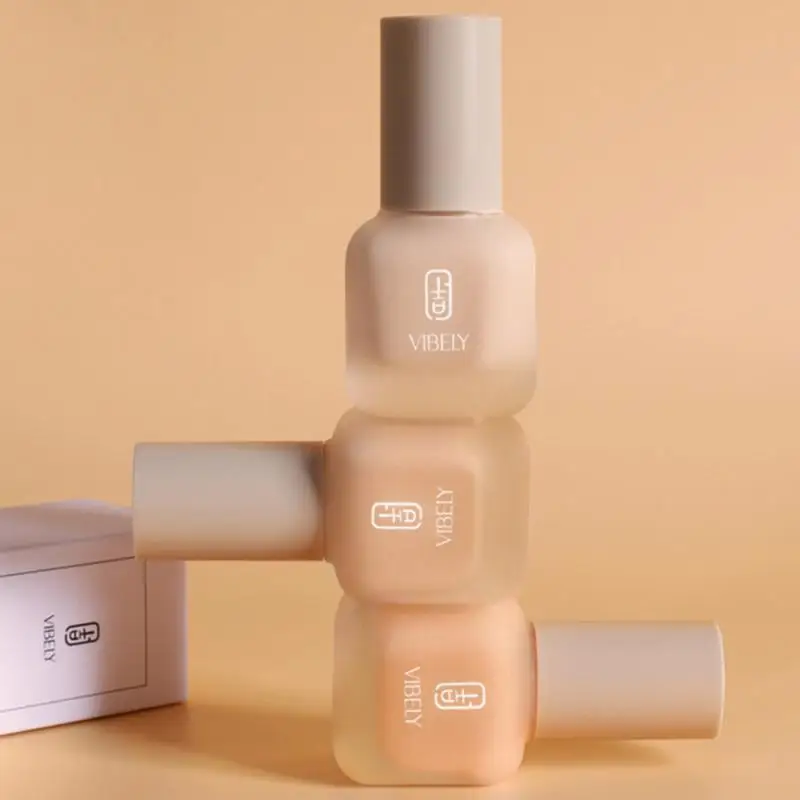 Face Foundation Liquid Brightening and Moisturizing Waterproof Sweatproof Oil Control Repair Concealer Lasting Makeup
Face Foundation Liquid Brightening and Moisturizing Waterproof Sweatproof Oil Control Repair Concealer Lasting Makeup