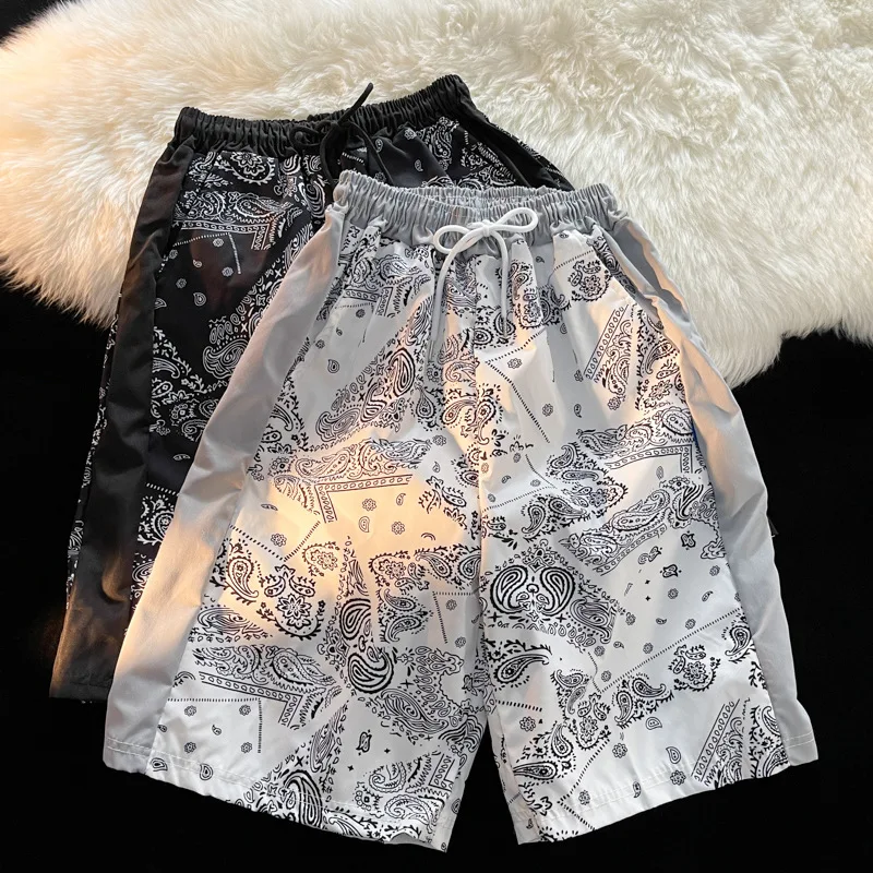 Summer Men Clothing Cashew Flower Casual Shorts Harajuku Sweatpants Y2k Clothes Loose Straight Basketball Shorts Hip-hop Pants
Summer Men Clothing Cashew Flower Casual Shorts Harajuku Sweatpants Y2k Clothes Loose Straight Basketball Shorts Hip-hop Pants