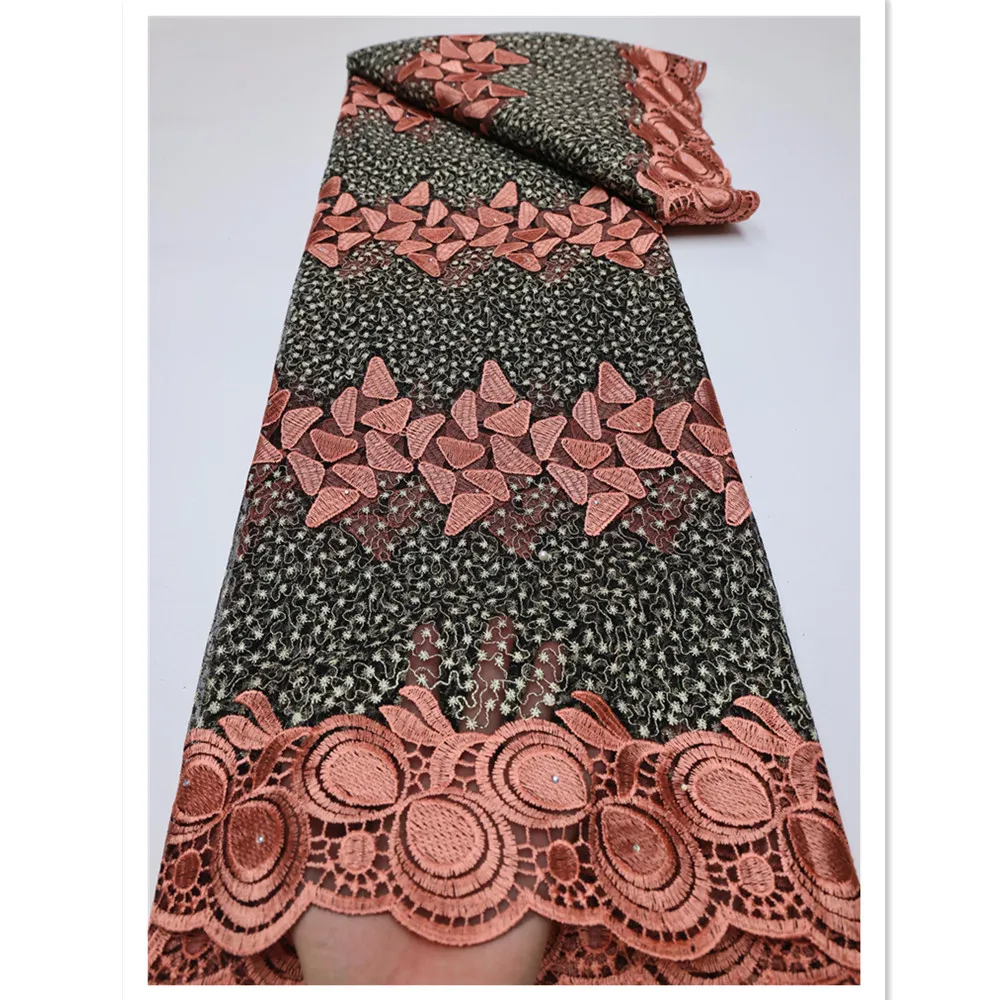 XIYA Latest Embroidery African Lace Fabric 2022High Quality Nigerian Women Wedding Asoebi French Tulle Lace Material Party LY770
XIYA Latest Embroidery African Lace Fabric 2022High Quality Nigerian Women Wedding Asoebi French Tulle Lace Material Party LY770