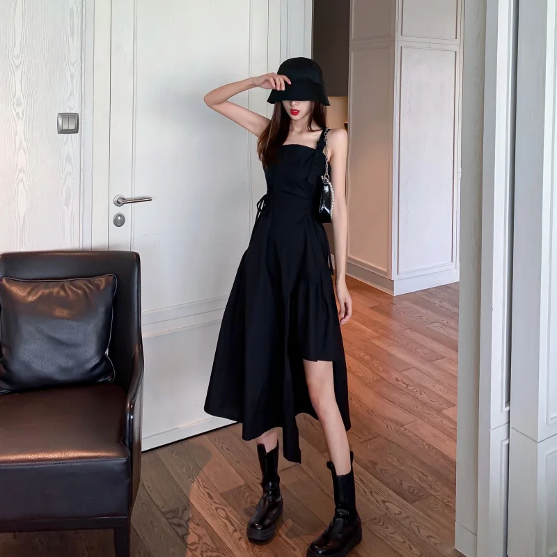 New Japanese Harajuku Women Streetwear Irregular Sundress Suspenders Gothic Punk Style Black Bandage Dress Sleeveless Slim Dress
New Japanese Harajuku Women Streetwear Irregular Sundress Suspenders Gothic Punk Style Black Bandage Dress Sleeveless Slim Dress