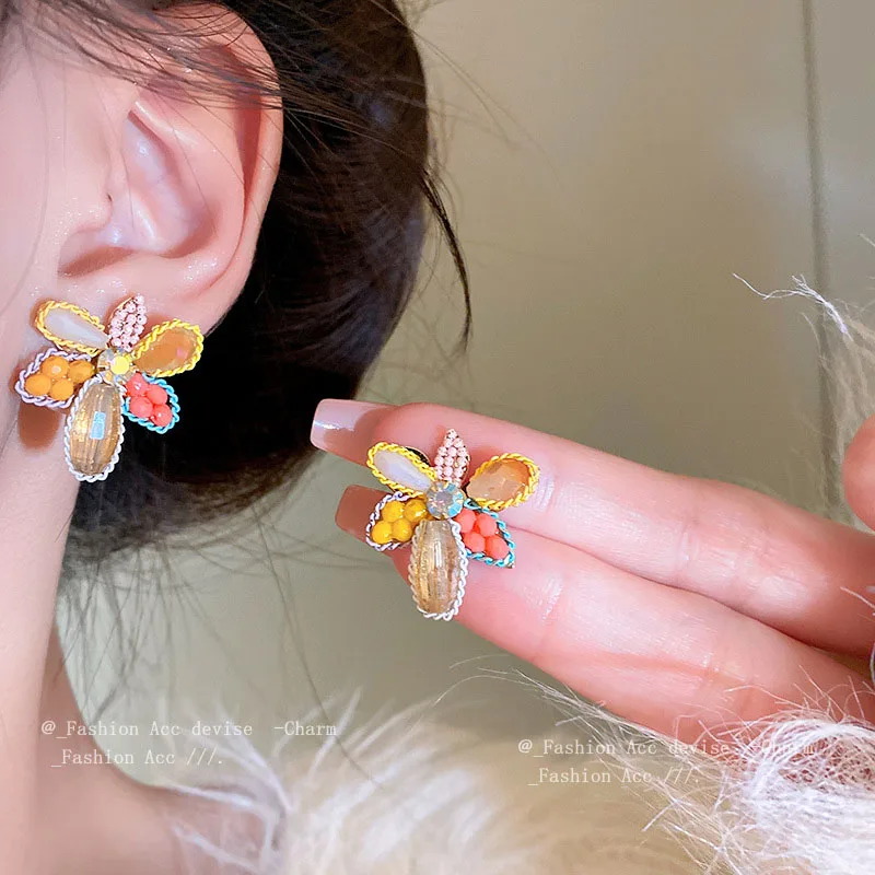 Exquisite Crystal Flower Earrings Women Korea Fashion Zircon 925 Silver Needle Ear Studs High-end Simple Ins Jewelry Wholesale
Exquisite Crystal Flower Earrings Women Korea Fashion Zircon 925 Silver Needle Ear Studs High-end Simple Ins Jewelry Wholesale
