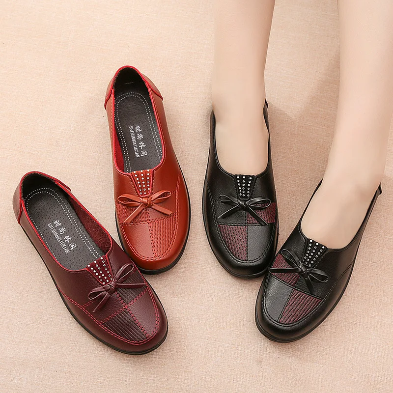 Fashion single shoes middle-aged and elderly women's shoes new flat leather shoes casual women's shoes womens shoes
Fashion single shoes middle-aged and elderly women's shoes new flat leather shoes casual women's shoes womens shoes