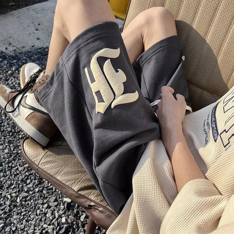 Shorts men's ins trend summer sports pants high street retro printing tide brand five-point pants Styrofoam loose casual pants
Shorts men's ins trend summer sports pants high street retro printing tide brand five-point pants Styrofoam loose casual pants
