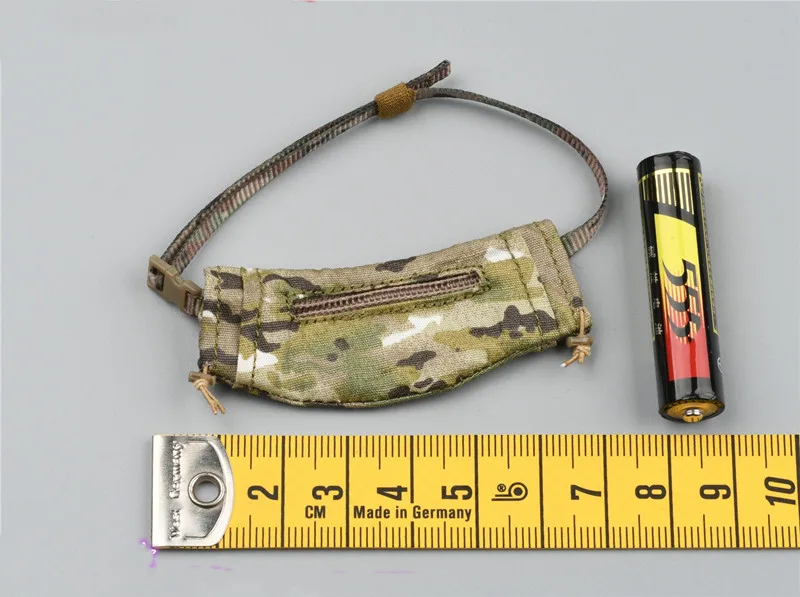 1/6 Scale 26046S Hand Warmer Waist Bag Model for 12''Figures DIY Accessories
1/6 Scale 26046S Hand Warmer Waist Bag Model for 12''Figures DIY Accessories