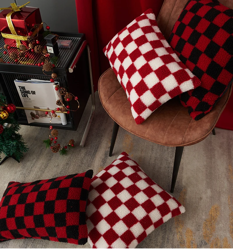 

2023 New Christmas Pillow Covers Red and Black Checkerboard Faux Lamb Fleece Pillowcase Home Decorative Cushions for Sofa 50x50