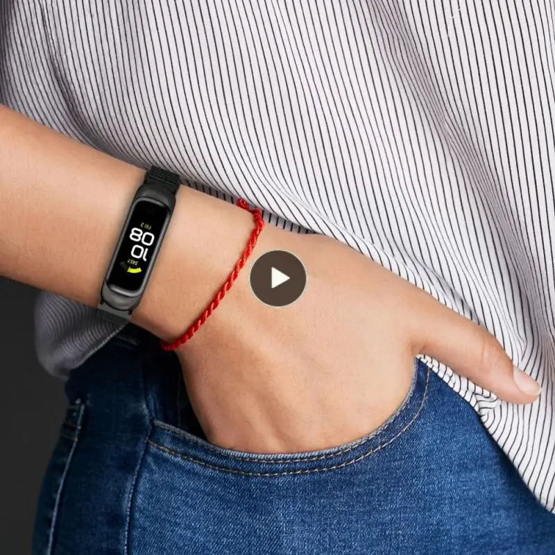 Steel Buckle Nylon Loop Strap Sports Strap Sport Nylon Bracelet For Samsung Galaxy Fit2 Replacement Wristband
Steel Buckle Nylon Loop Strap Sports Strap Sport Nylon Bracelet For Samsung Galaxy Fit2 Replacement Wristband