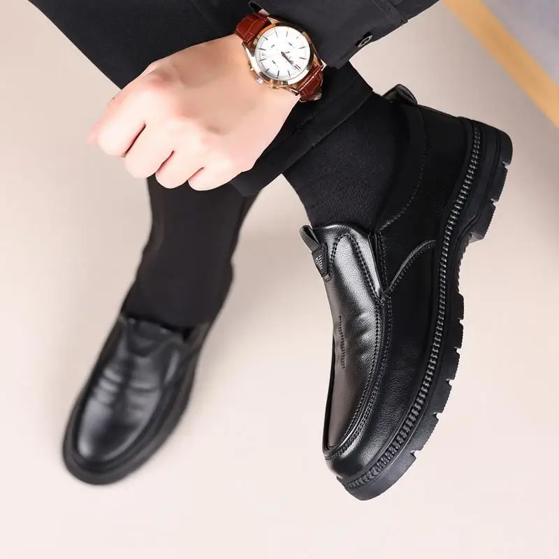 High Heel Men's Shoes 2023 New Autumn New Business Formal Wear Casual Soft Sole Leather Shoes Men's British Martin Boots W
High Heel Men's Shoes 2023 New Autumn New Business Formal Wear Casual Soft Sole Leather Shoes Men's British Martin Boots W