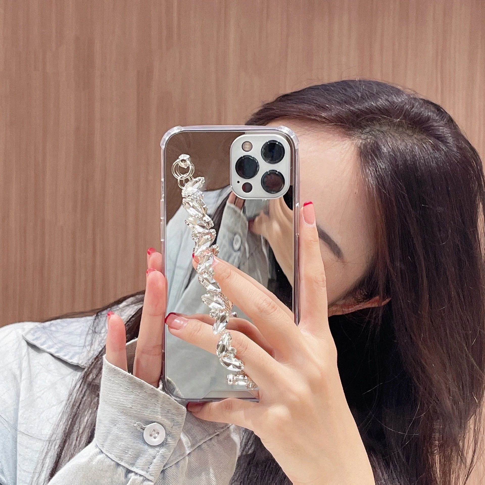 Fashion Luxury Diamond Bracelet Specular Surface Phone Case For IPhone8 7 11 12 13 14 Pro Max X XS XR Plus MINI SE2 SE3
Fashion Luxury Diamond Bracelet Specular Surface Phone Case For IPhone8 7 11 12 13 14 Pro Max X XS XR Plus MINI SE2 SE3