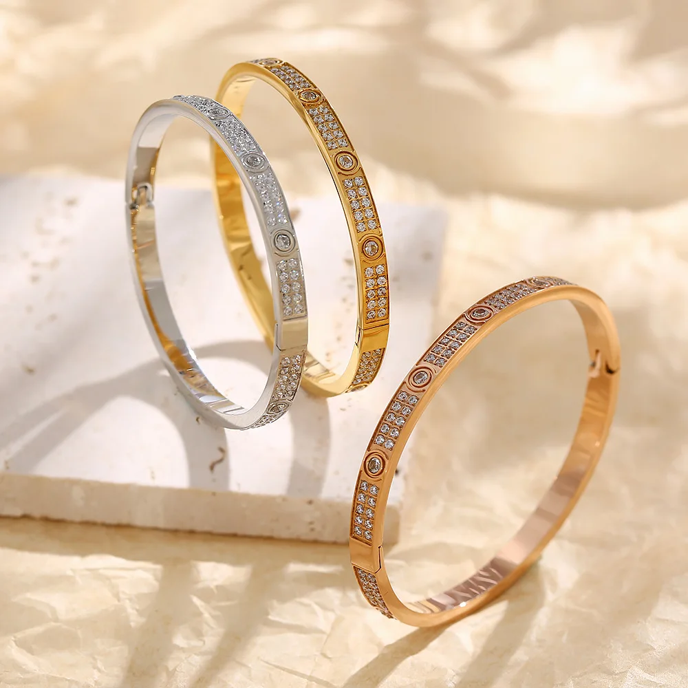 CARLIDANA 2pcs/Set Luxury Full of Crystal Original Gold Color Stainless Steel Bracelet&Bangle for Women Classic Screw Jewelry
CARLIDANA 2pcs/Set Luxury Full of Crystal Original Gold Color Stainless Steel Bracelet&Bangle for Women Classic Screw Jewelry