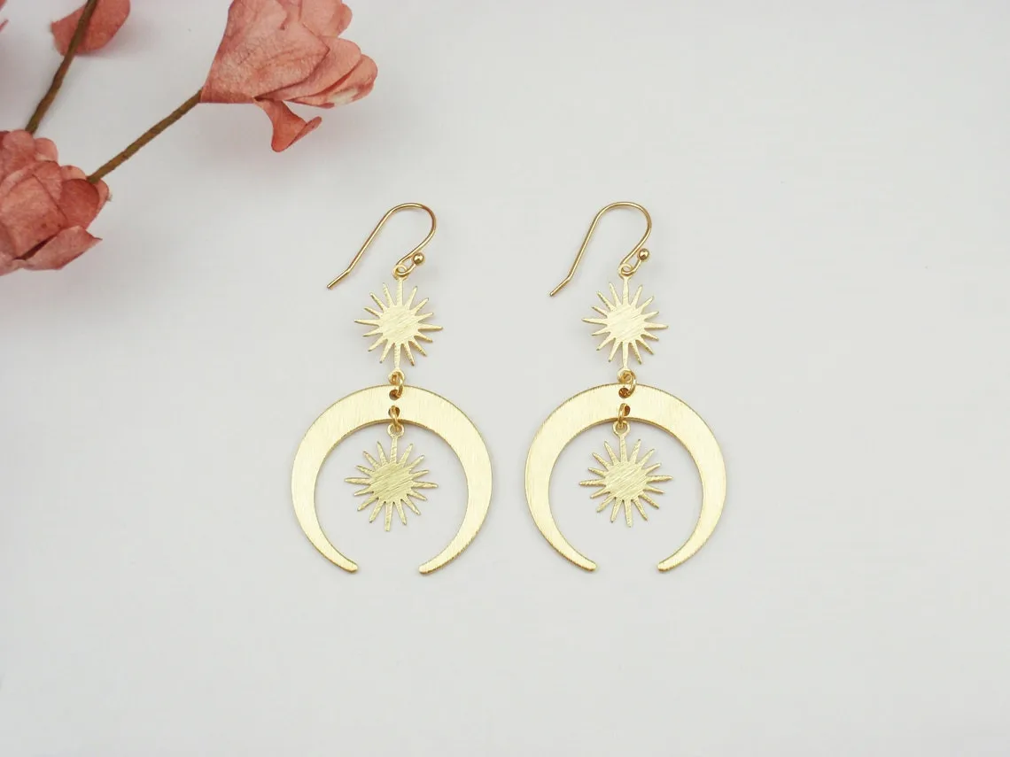 Explosive Six-pointed Star Earrings Exaggerated Fashion Star Sun Moon Earrings Earrings Women
Explosive Six-pointed Star Earrings Exaggerated Fashion Star Sun Moon Earrings Earrings Women