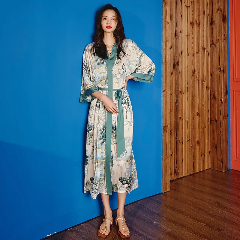 New style pajamas women's thin section landscape scenery national style luxury lace bathrobe sleepwear
New style pajamas women's thin section landscape scenery national style luxury lace bathrobe sleepwear