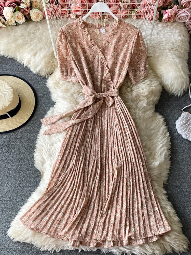 Ailegogo New Spring Sumemr Women V-neck Floral Print High Waist Lace Up A-line Medium Long Pleated Dress Vintage Female Dresses
Ailegogo New Spring Sumemr Women V-neck Floral Print High Waist Lace Up A-line Medium Long Pleated Dress Vintage Female Dresses