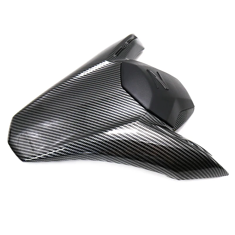 For Kawasaki Z900 modified carbon fiber rear hump rear seat cover hump shell rear seat hump accessories 2017-2020
For Kawasaki Z900 modified carbon fiber rear hump rear seat cover hump shell rear seat hump accessories 2017-2020