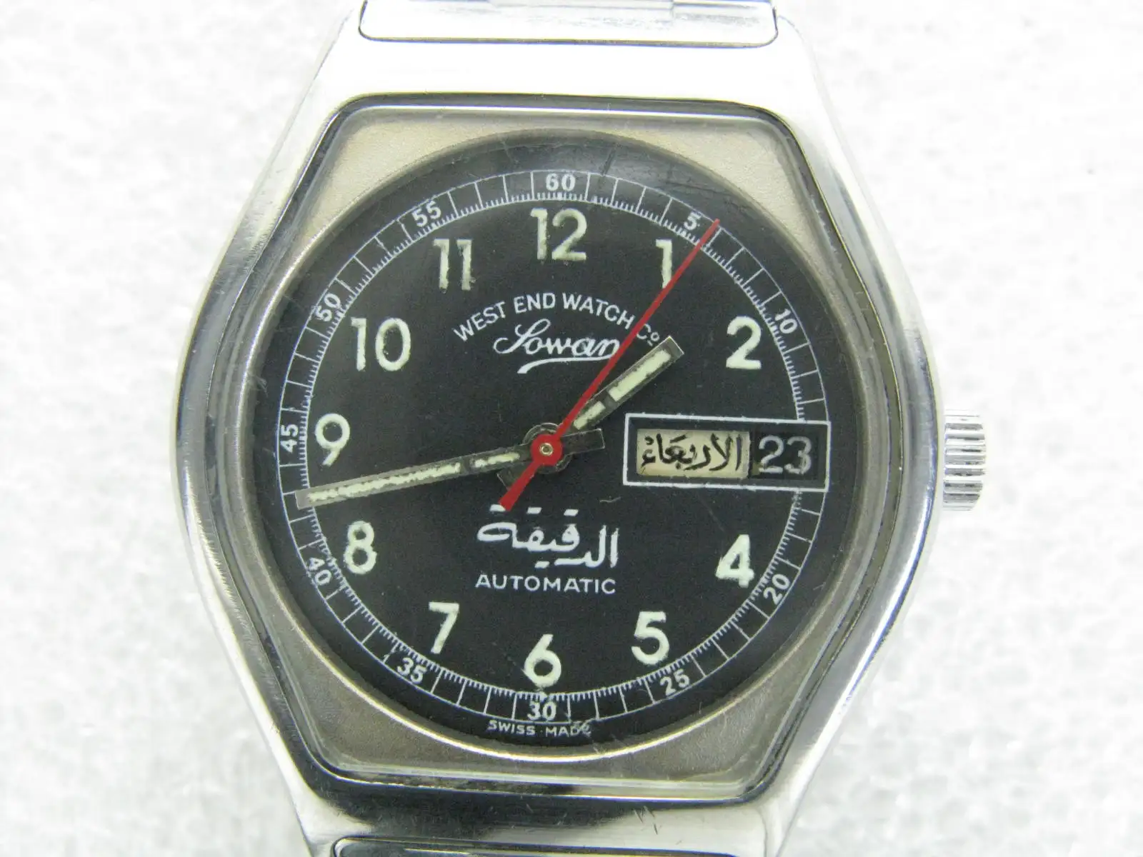 Switzerland Wine barrel westend Middle East imported military watch automatic commemorative watch Eta 2879
Switzerland Wine barrel westend Middle East imported military watch automatic commemorative watch Eta 2879