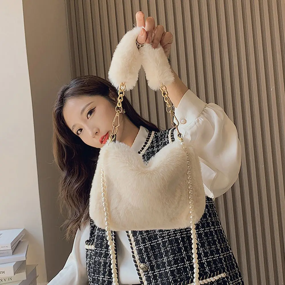 Women Faux Fur Furry Coin Purse Soft Fluffy Pearl Chain Bag Plush Tote Bags Phone Bag Plush Shoulders Bags
Women Faux Fur Furry Coin Purse Soft Fluffy Pearl Chain Bag Plush Tote Bags Phone Bag Plush Shoulders Bags