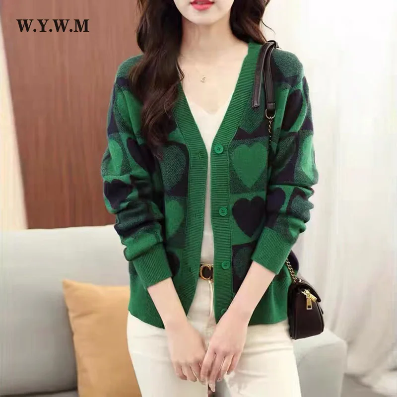 WYWM Korean Heart Printed V-neck Knitted Cardigan Women Single Breasted Long Sleeve Sweaer Female Trendy Loose Thin Clothing
WYWM Korean Heart Printed V-neck Knitted Cardigan Women Single Breasted Long Sleeve Sweaer Female Trendy Loose Thin Clothing