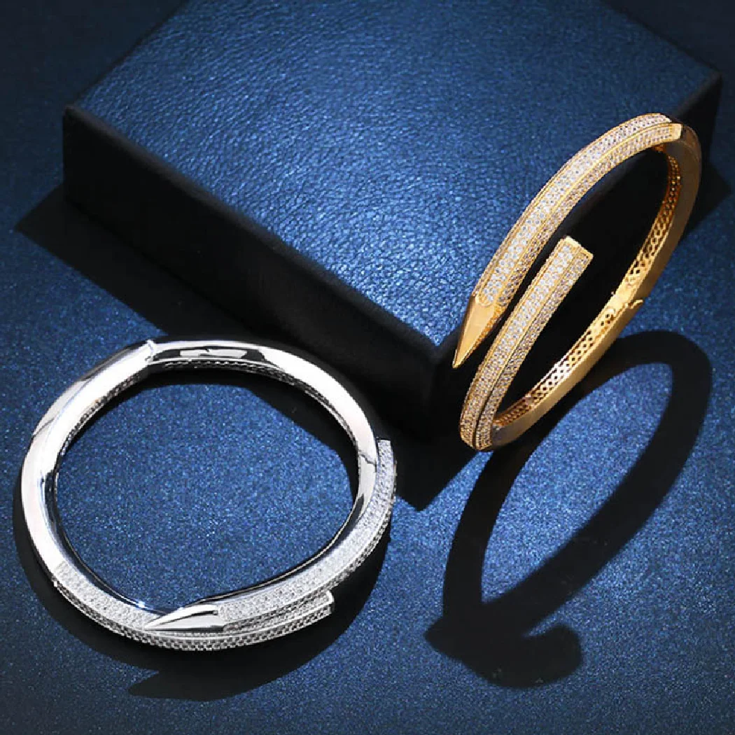 Trendy Luxury brand micro pave setting bangle jewelry Classic Nail shape copper wedding bridal bracelet bangle free bags
Trendy Luxury brand micro pave setting bangle jewelry Classic Nail shape copper wedding bridal bracelet bangle free bags