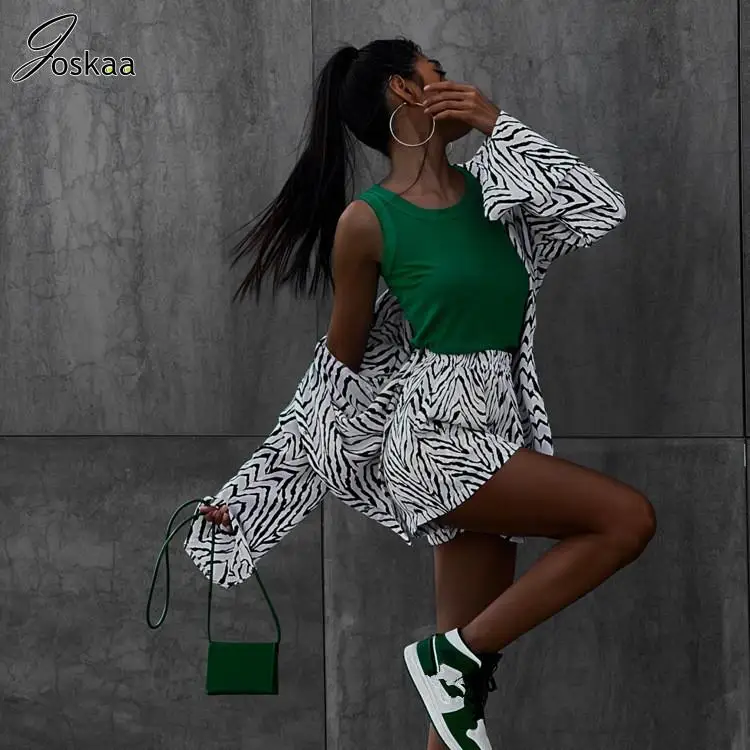Joskaa Striped Printed Two Piece Set Women Casual Long Sleeve T-Shirts and Shorts Matched Autumn 2023 Fashion Outfits Tracksuits
Joskaa Striped Printed Two Piece Set Women Casual Long Sleeve T-Shirts and Shorts Matched Autumn 2023 Fashion Outfits Tracksuits