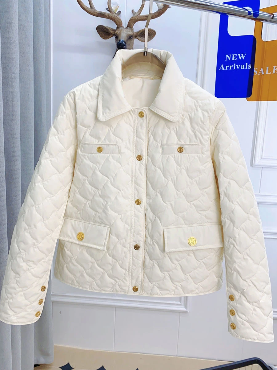 2023 Autumn Ultra Light Warm Casual Coat Parka Female Puffer Jacket Women Vintage Small Fragrance Parka Warm Short Coat Outwear
2023 Autumn Ultra Light Warm Casual Coat Parka Female Puffer Jacket Women Vintage Small Fragrance Parka Warm Short Coat Outwear